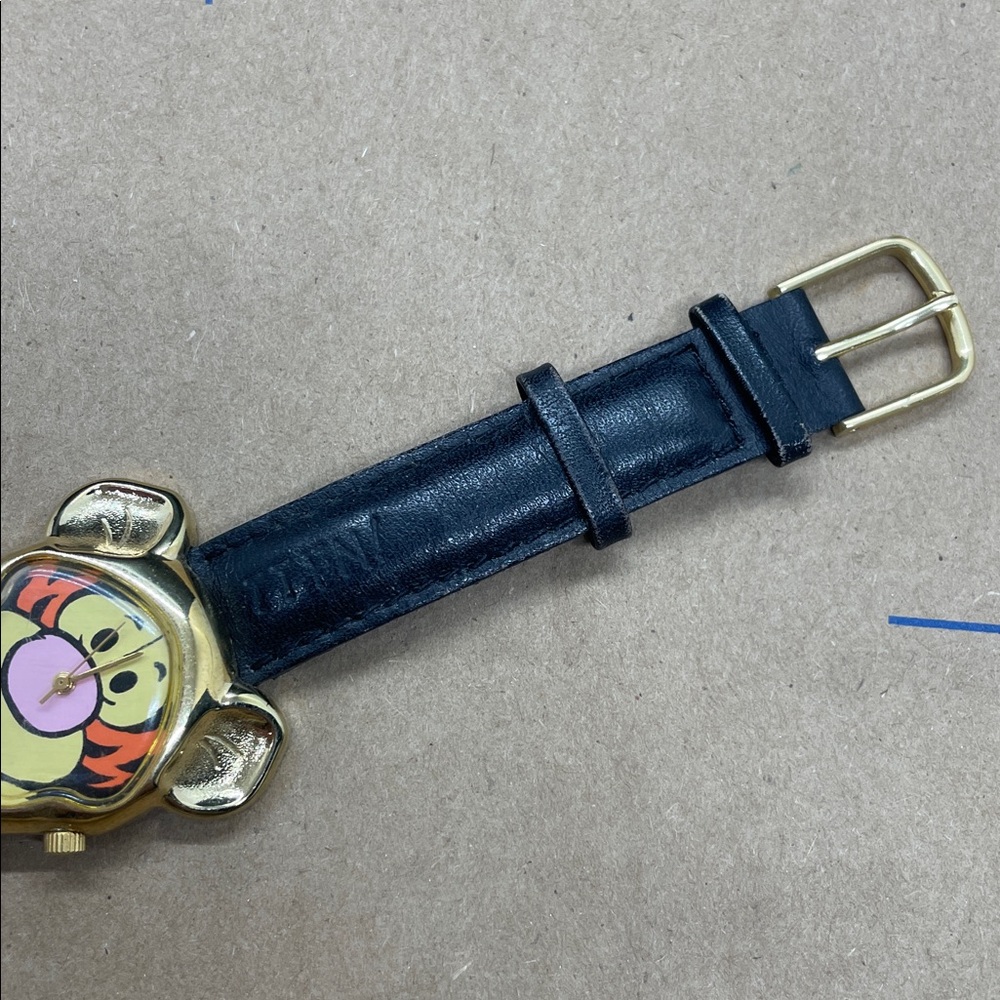 Vintage 90s Timex Disney Winnie the Pooh Tigger Character Watch - Picture 9 of 13